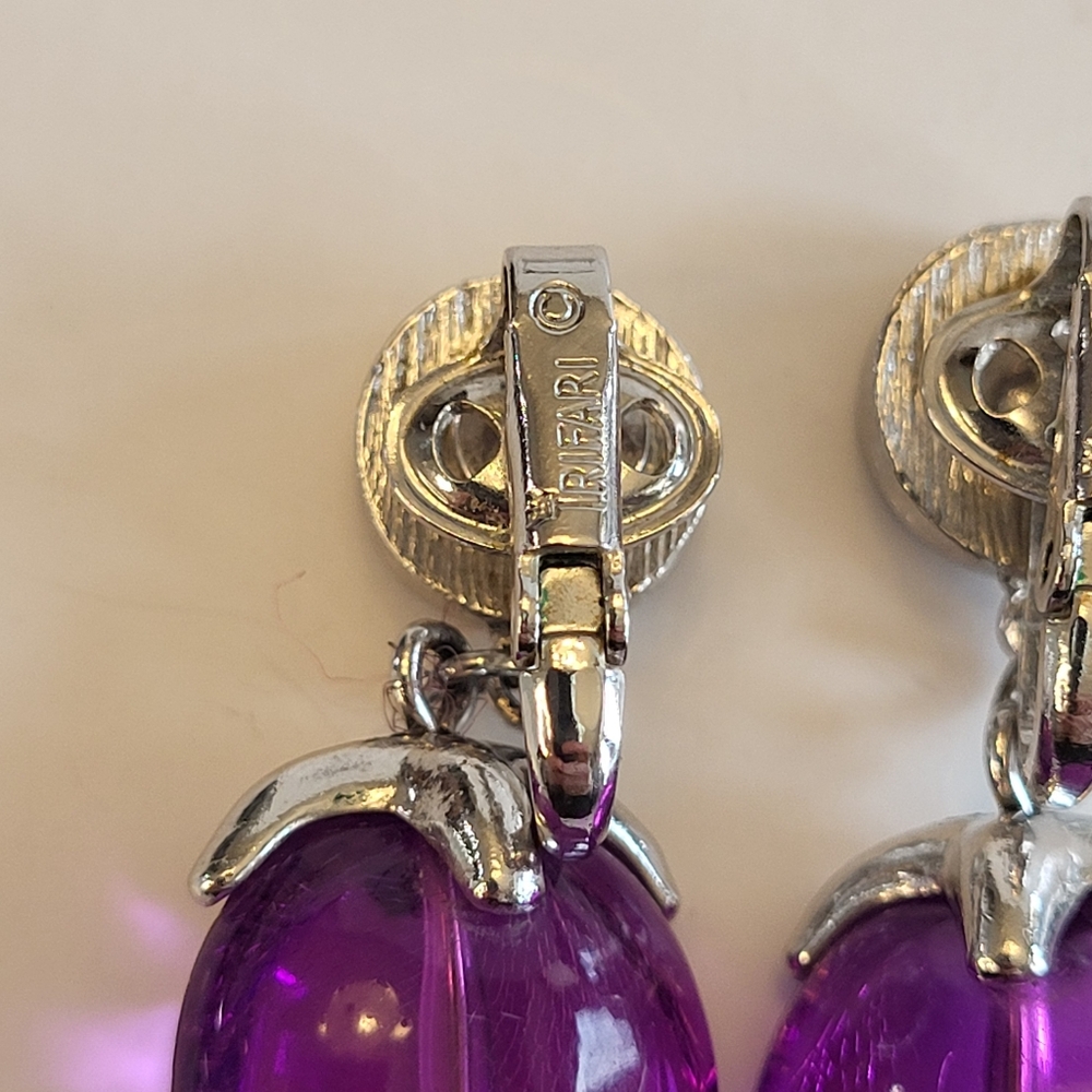 VTG Crown Trifari Silvertone Purple Lucite Dangle Clip On Earrings Waterfall 60s - Picture 10 of 15